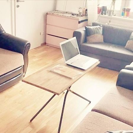 Schone Wohnung Mit Balkon Vienna Exterior photo
